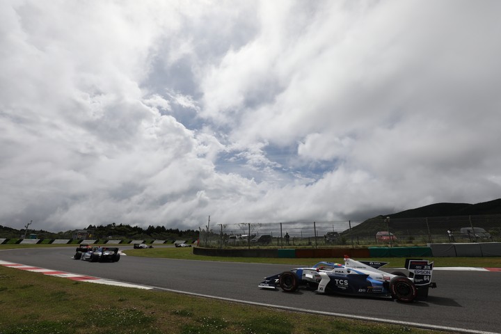 決勝レース: アレックス・パロウ（TCS NAKAJIMA RACING SF19）