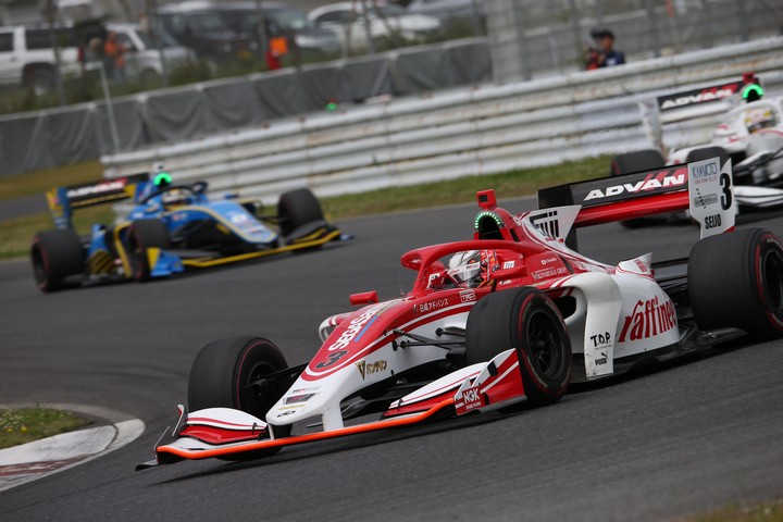 決勝レース: 山下健太（ORIENTALBIO KONDO SF19）