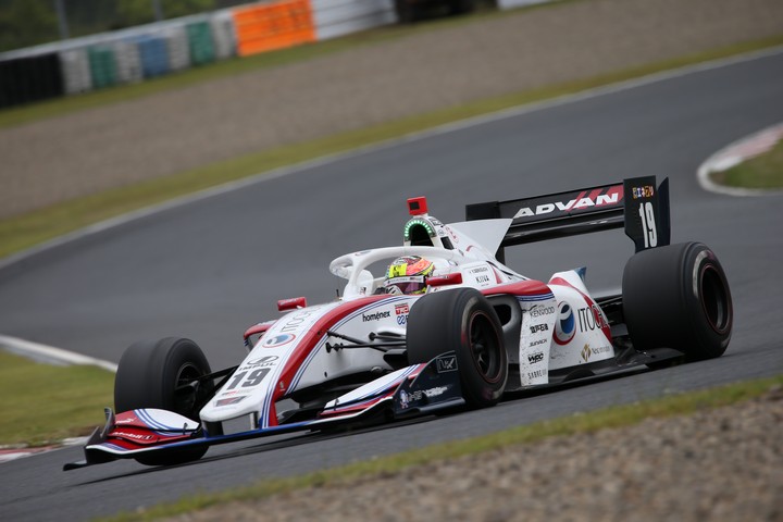 決勝レース: 関口雄飛（ITOCHU ENEX TEAM IMPUL SF19）