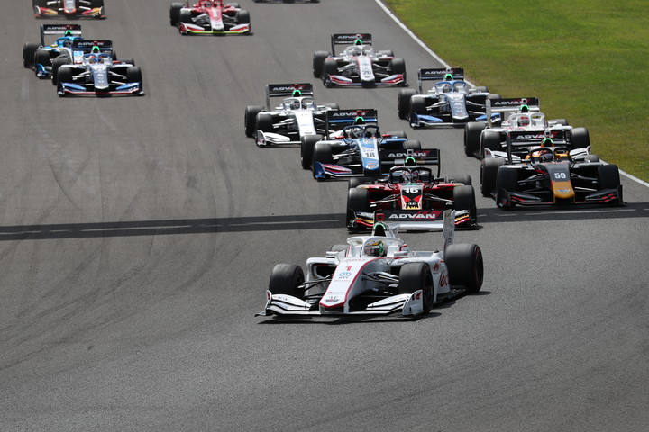 68周の決勝がスタートした