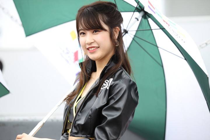 ピットウォーク: レースクイーン