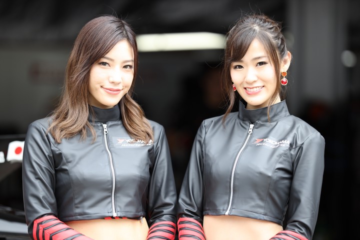 ピットウォーク: レースクイーン