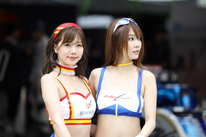 ピットウォーク: レースクイーン