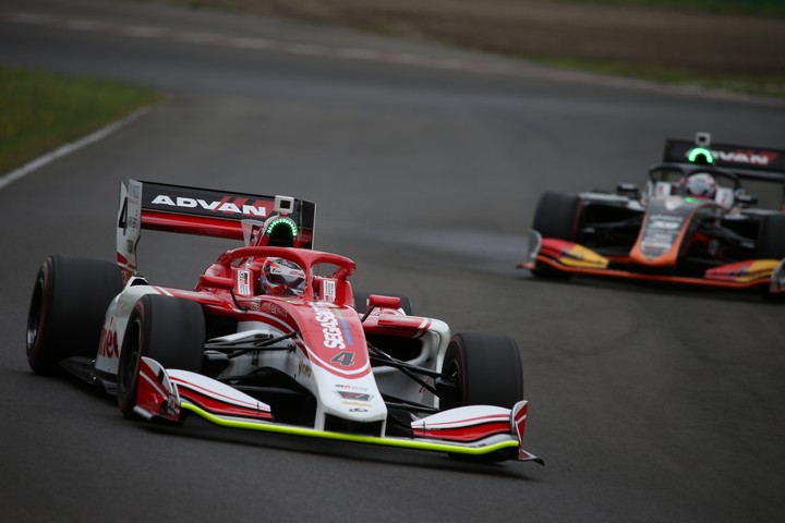 フリー走行: 国本雄資（ORIENTALBIO KONDO SF19）