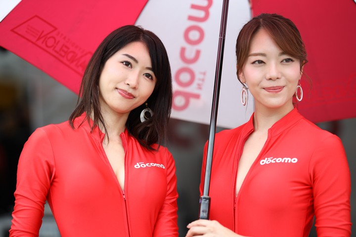 ピットウォーク: レースクイーン