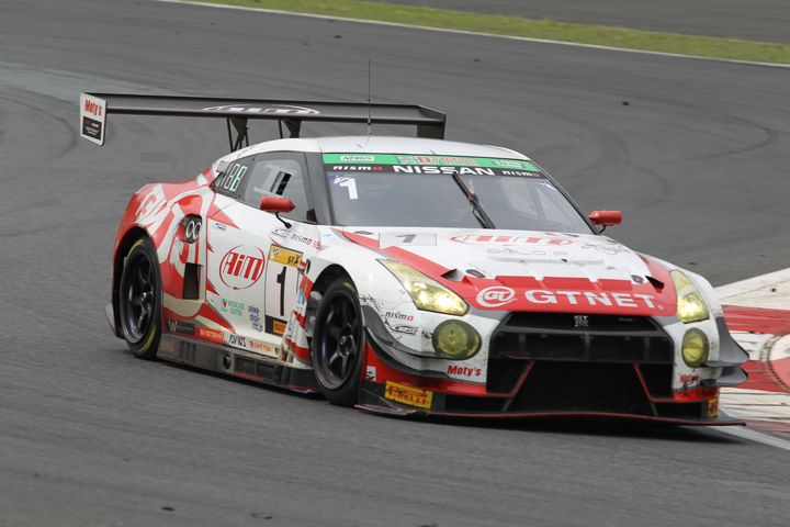 ST-Xクラス優勝のGTNET GT3 GT-R