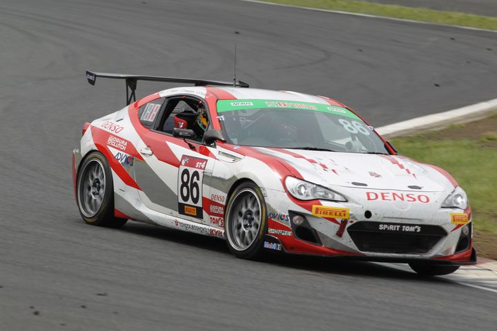 ST-4クラス優勝のTOM'S SPIRIT 86