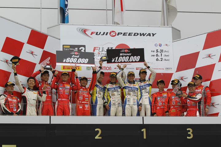 ST-2クラスの表彰式