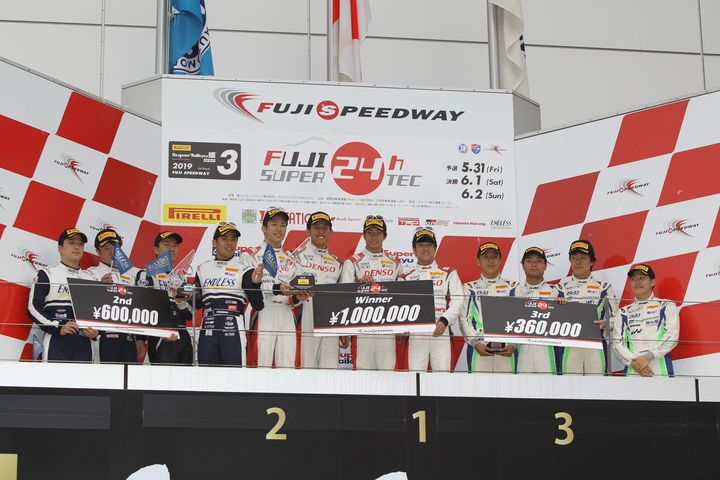 ST-4クラスの表彰式