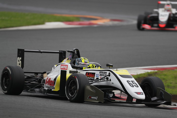 優勝はエナム・アーメド（B-Max Racing with motopark F3）