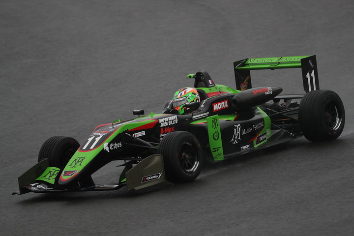 優勝はサッシャ・フェネストラズ（B-Max Racing with motopark F3）