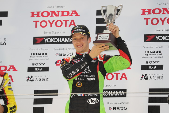 優勝したサッシャ・フェネストラズ（B-Max Racing with motopark）