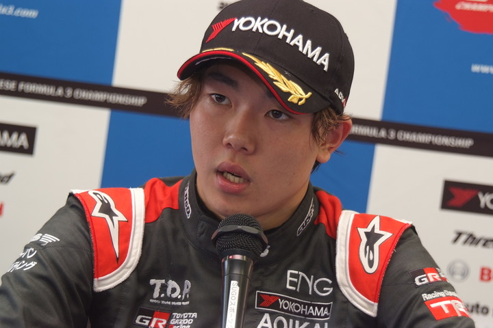 決勝記者会見: 3位の小高一斗（カローラ中京Kuo TEAM TOM'S）