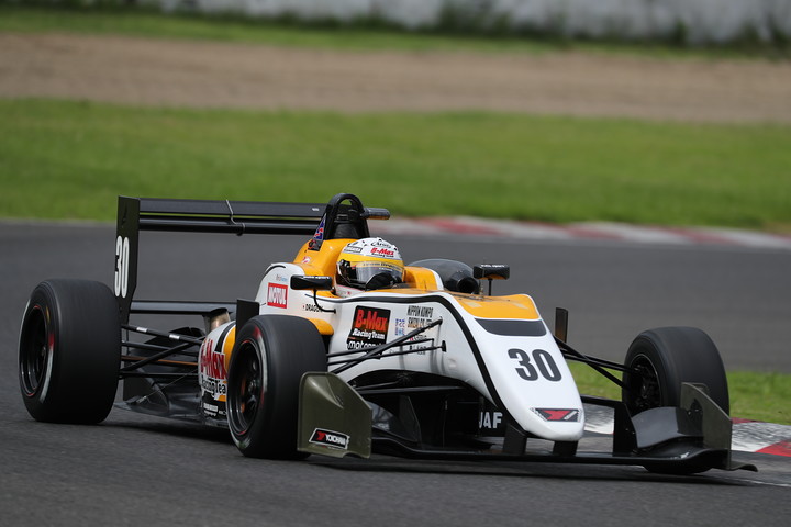 第13戦、第14戦ともマスタークラスポールポジションのDRAGON（TEAM DRAGON F3）