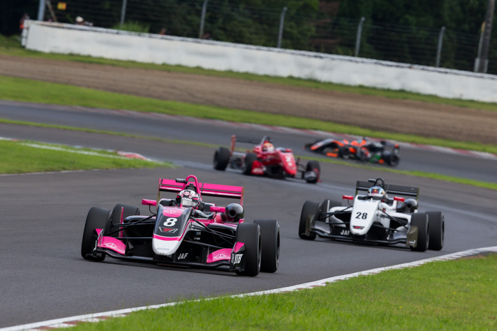 片山義章（YTB by Carlin）を先頭とする中段の争い