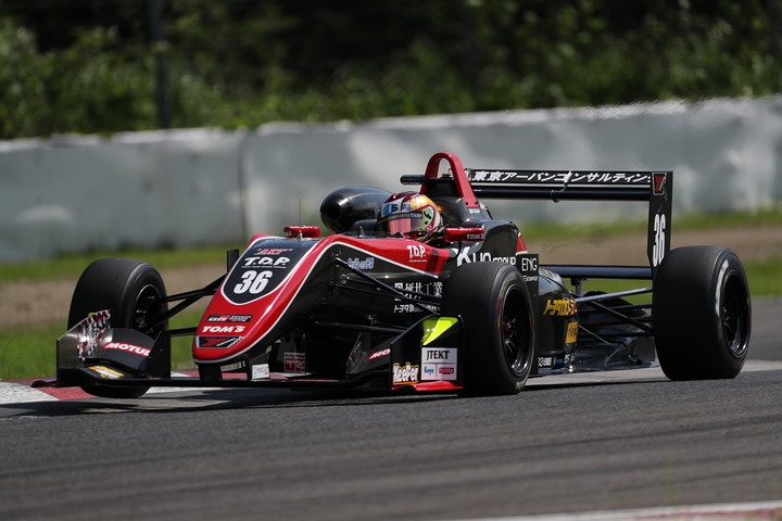 優勝は宮田莉朋（カローラ中京Kuo TOM'S F317）