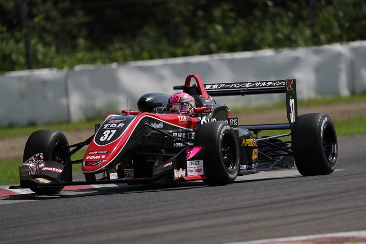 決勝3位は小高一斗（カローラ中京Kuo TOM'S F317）