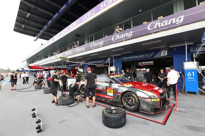 搬入日: GAINER TANAX GT-R（GAINER）