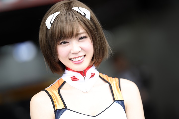 ピットウォーク: レースクイーン