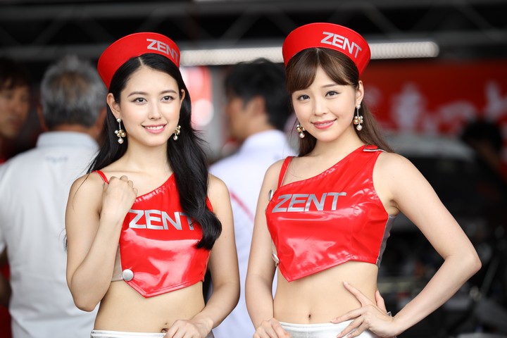 ピットウォーク: レースクイーン