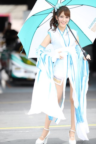 ピットウォーク: レースクイーン