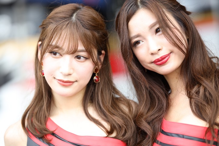 ピットウォーク: レースクイーン