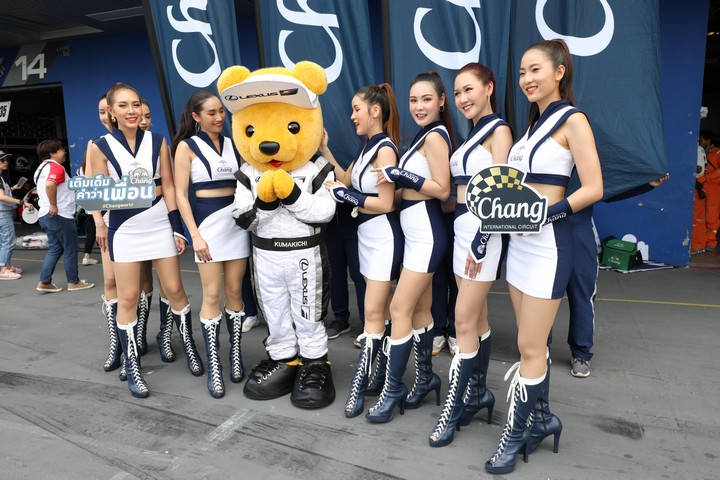 ピットウォーク: レースクイーン