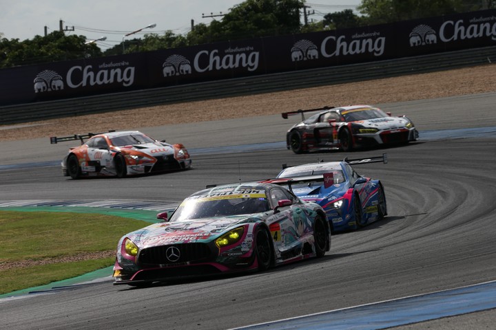 決勝レース: 片岡龍也（グッドスマイル 初音ミクAMG）