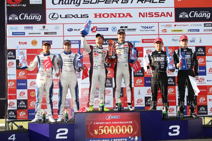 決勝レース: GT300クラスの表彰式