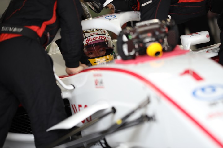 フリー走行: 山本尚貴（DOCOMO TEAM DANDELION RACING）