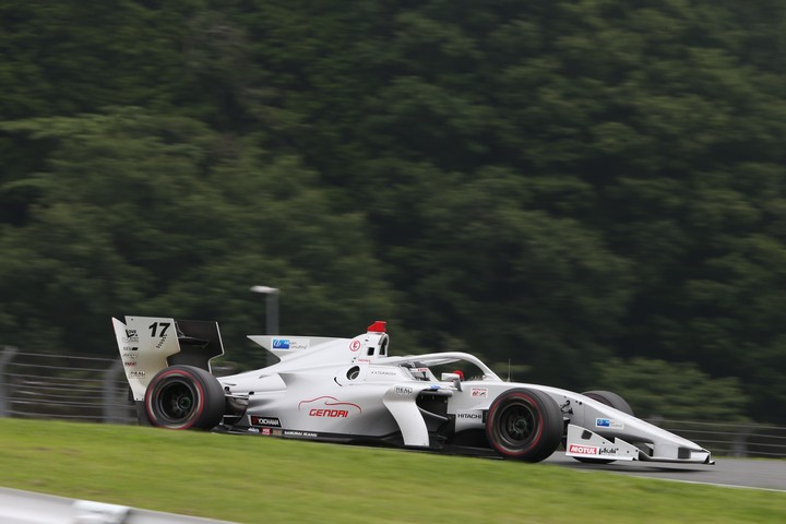 フリー走行: 塚越広大（REAL SF19）