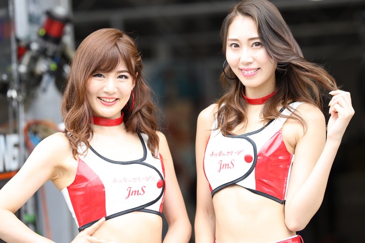 ピットウォーク: レースクイーン