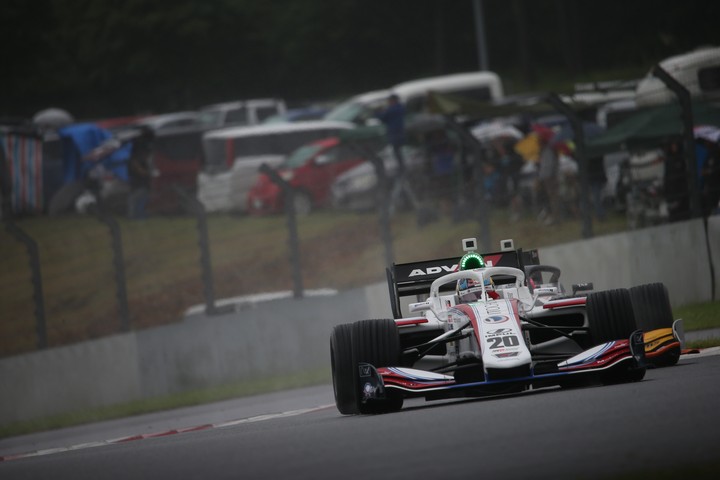 フリー走行: 平川亮（ITOCHU ENEX TEAM IMPUL SF19）