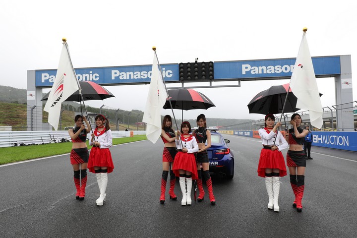 スタート進行: レースクイーン