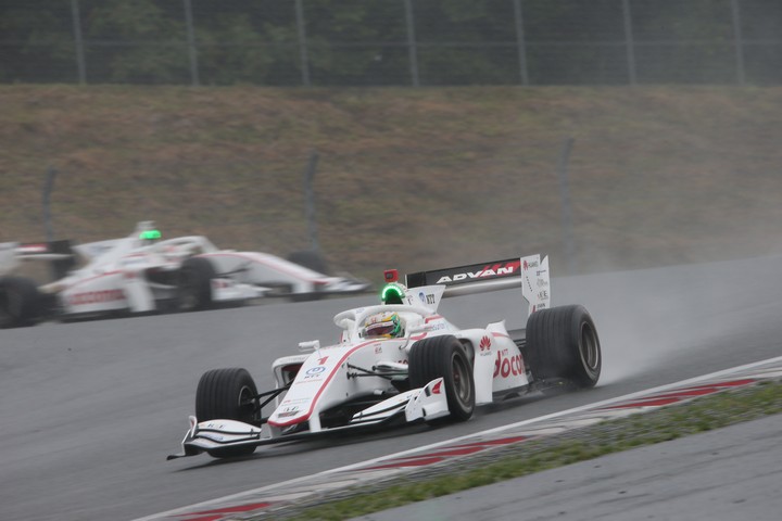 決勝レース: 山本尚貴（DOCOMO DANDELION M1S SF19）