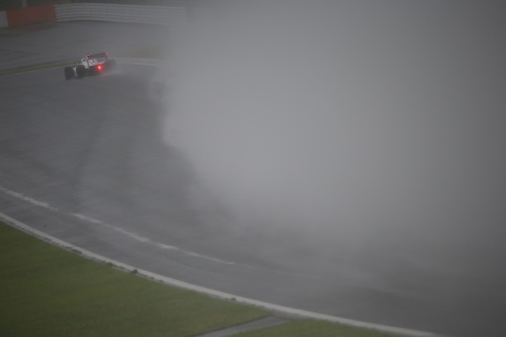 決勝レース: ニック・キャシディ（VANTELIN KOWA TOM’S SF19）