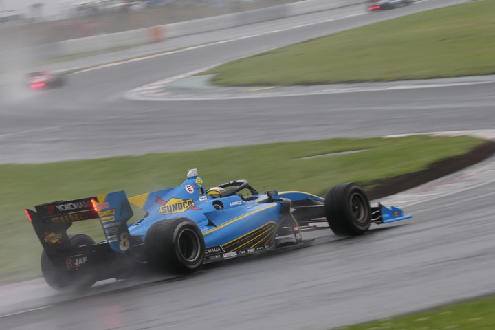 決勝レース: 大嶋和也（UOMO SUNOCO SF19）