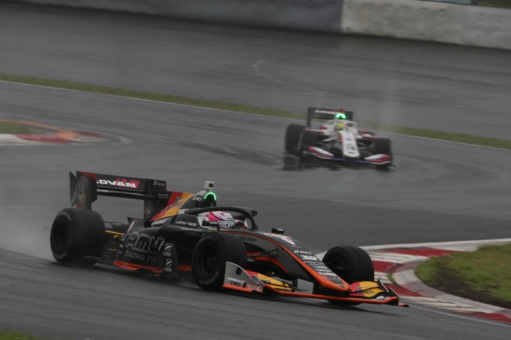 決勝レース: 坪井翔（JMS P.MU/CERUMO・INGING SF19）