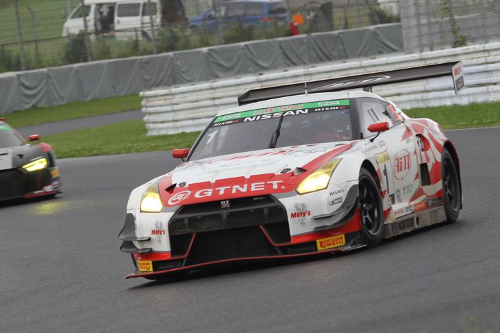 総合＆ST-Xクラス優勝は浜野彰彦／星野一樹／藤波清斗組（GTNET GT3 GT-R）