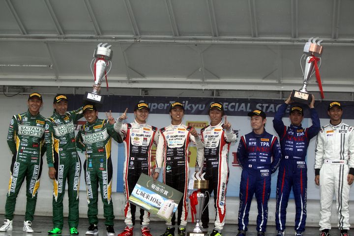 ST-3クラスの表彰式