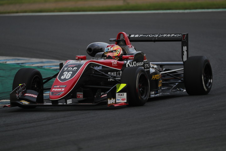 決勝2位は宮田莉朋（カローラ中京Kuo TOM'S F317）