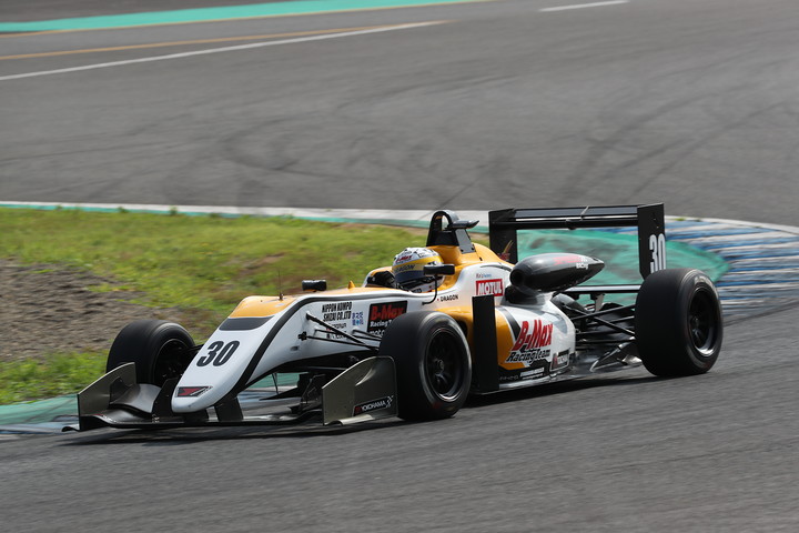 マスタークラス優勝はDRAGON（TEAM DRAGON F3）