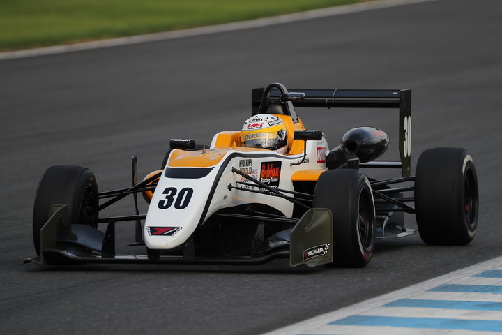 マスタークラス優勝はDRAGON（TEAM DRAGON F3）