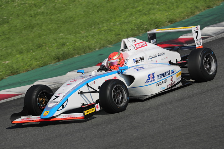 優勝は佐藤蓮（SRS/コチラレーシング）