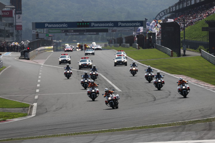 静岡県警によるパレードラップ