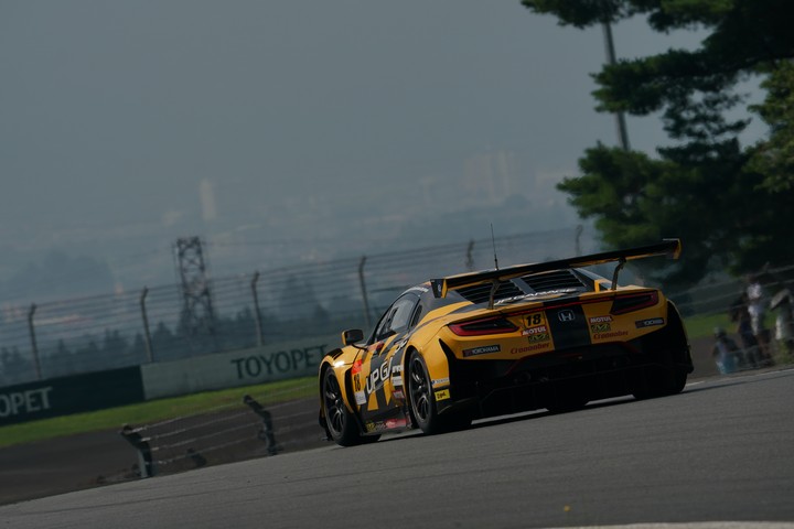 練習走行: 小林崇志／松浦孝亮／山田真之亮組（UPGARAGE NSX GT3）
