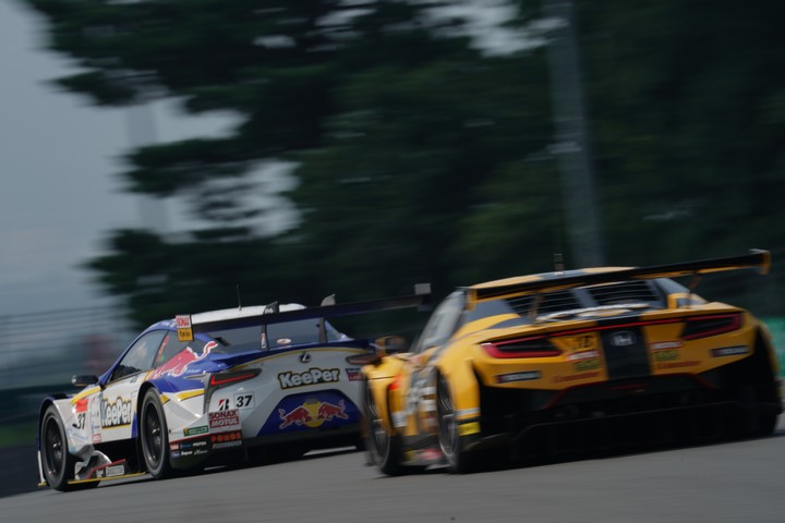 練習走行: 平川亮／ニック・キャシディ組（KeePer TOM'S LC500）