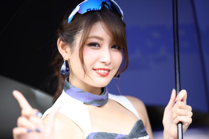 ピットウォーク: レースクイーン