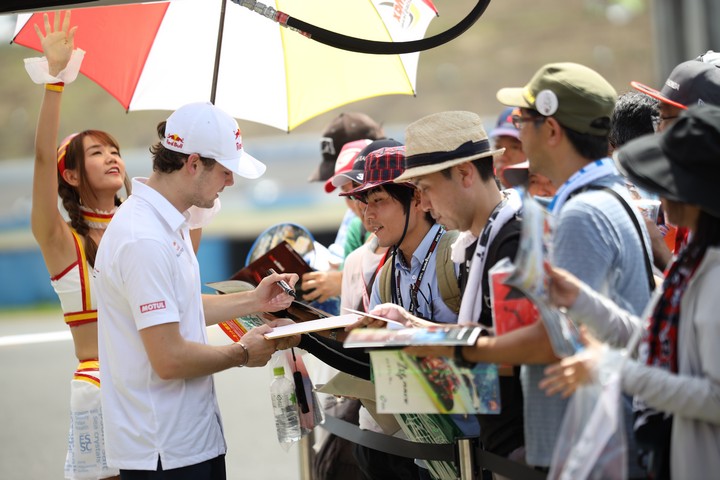 ピットウォーク: パトリシオ・オワード（TEAM MUGEN）