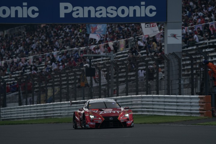 公式予選: 石浦宏明（ZENT CERUMO LC500）